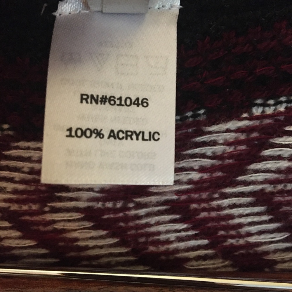 Vanity Cardigan - Picture 8 of 8